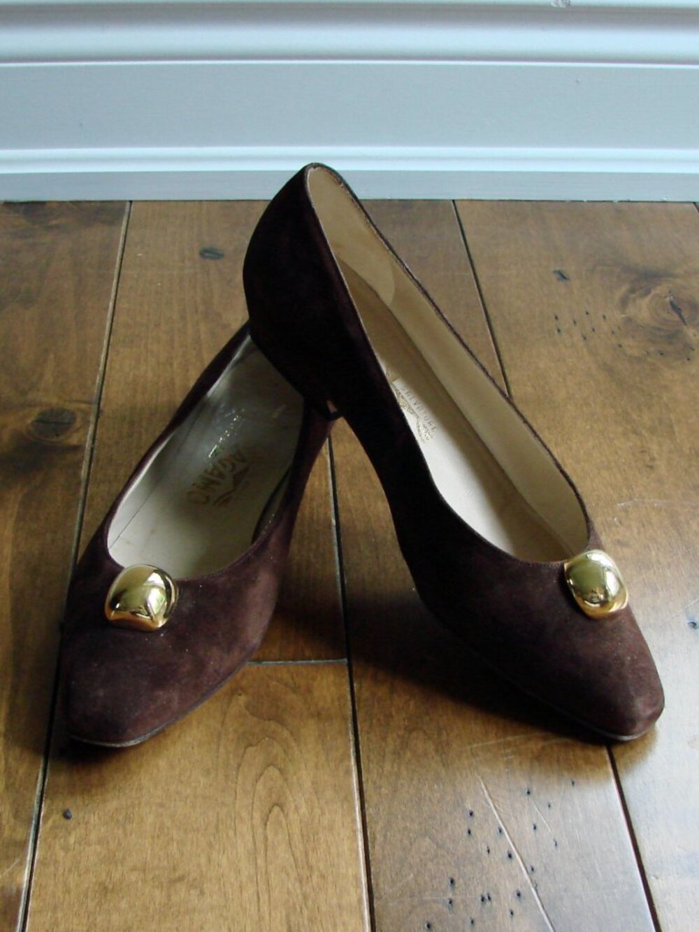 Salvatore Ferragamo Brown Suede Shoes Flats Low Heel Gold Details Office 6.5